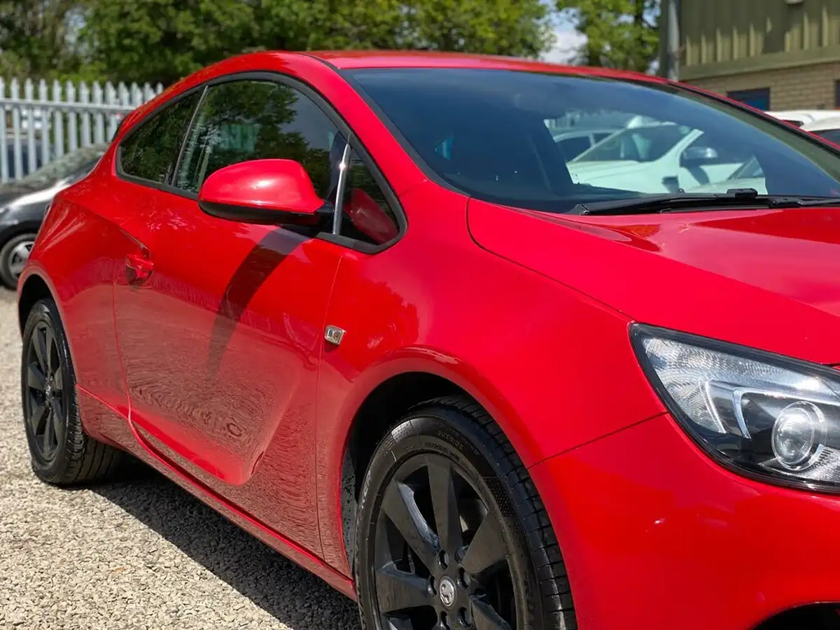 2015-vauxhall-gtc-16-limited-edition-big-18