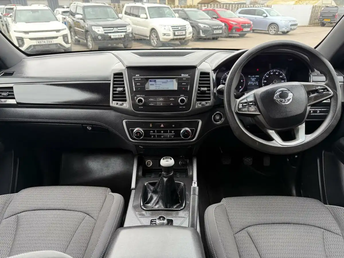 2022-kgm-ssangyong-musso-22td-ex-181pseu6dt-big-24