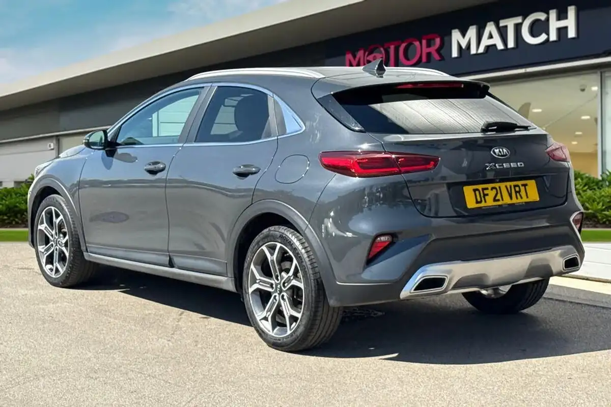 2021-kia-ceed-15-t-gdi-3-hatchback-dct-big-1