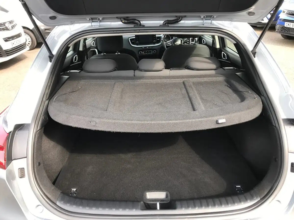2022-kia-xceed-10-t-gdi-2-big-7