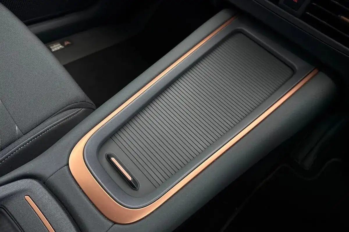 2024-cupra-born-e-v2-230ps-58kwh-e-boost-big-21