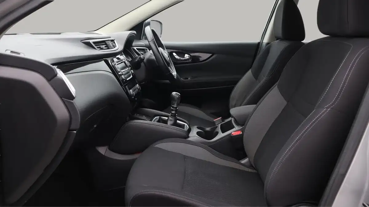 2018-nissan-qashqai-12-dig-t-acenta-big-14