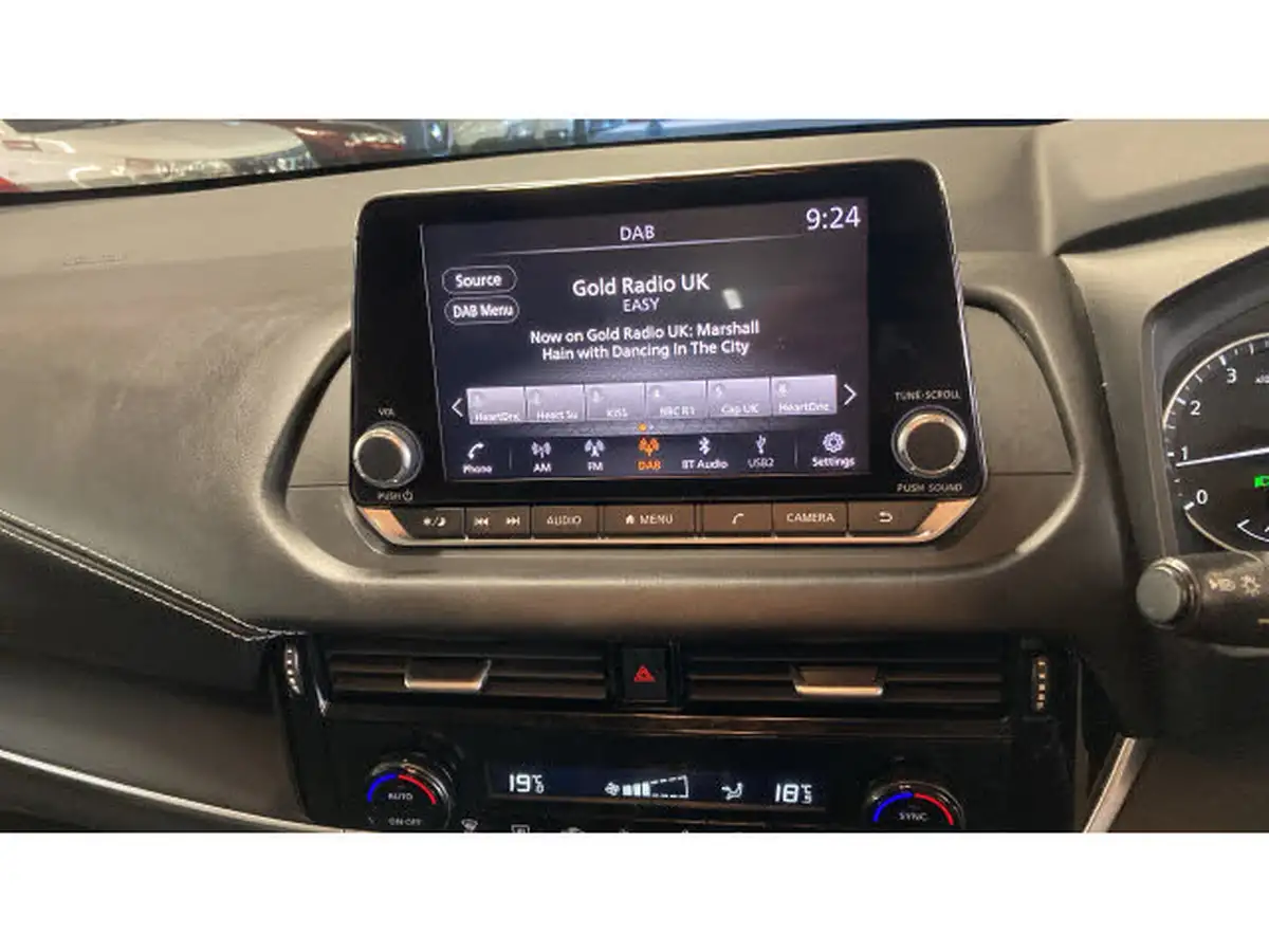 2022-nissan-qashqai-13-dig-t-acenta-premium-160ps-auto-big-11