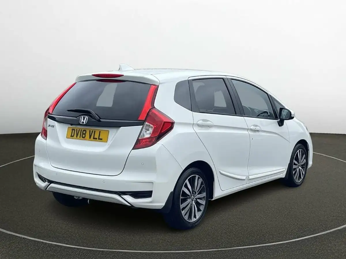 2018-honda-jazz-13-i-vtec-ex-navi-big-8