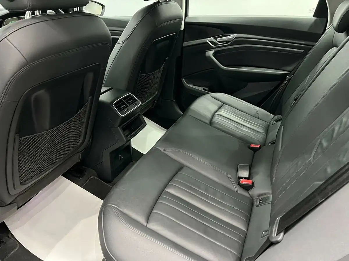 2021-audi-e-tron-50e-technik-station-wagon-big-73