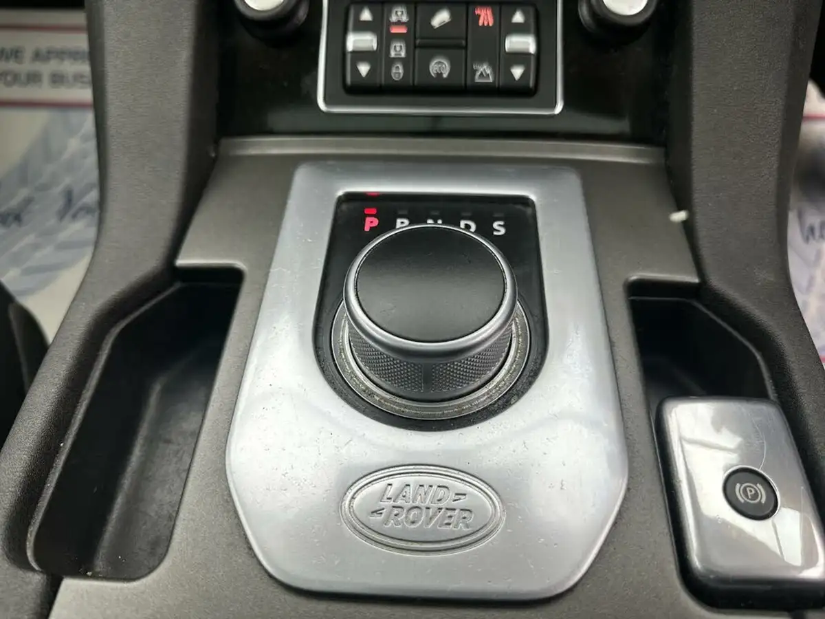 2016-land-rover-discovery-4-30-sd-v6-hse-big-38