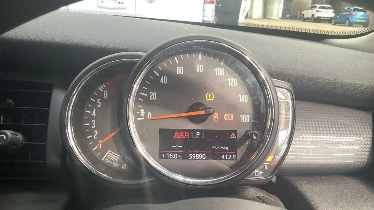 2017-mini-cooper-15-cooper-ss-hatchback-5d-auto-big-7