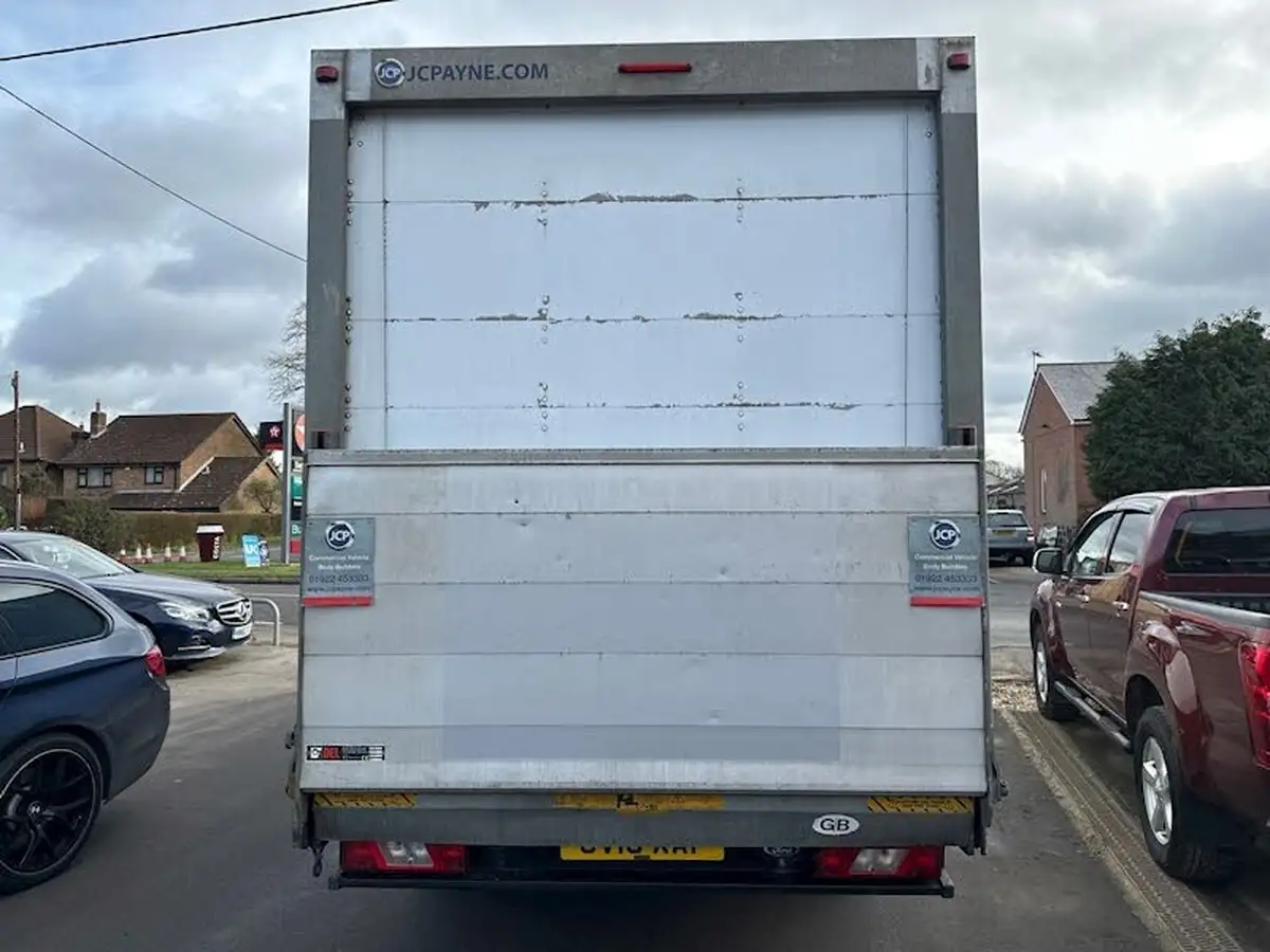 2018-ford-transit-20tdci-350-l3h1-130pseu6-rwd-srw-luton-big-5
