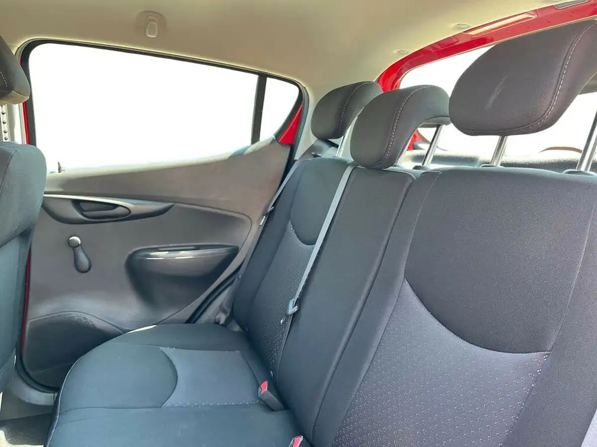 2018-vauxhall-viva-10i-se-75ps-ac-big-10