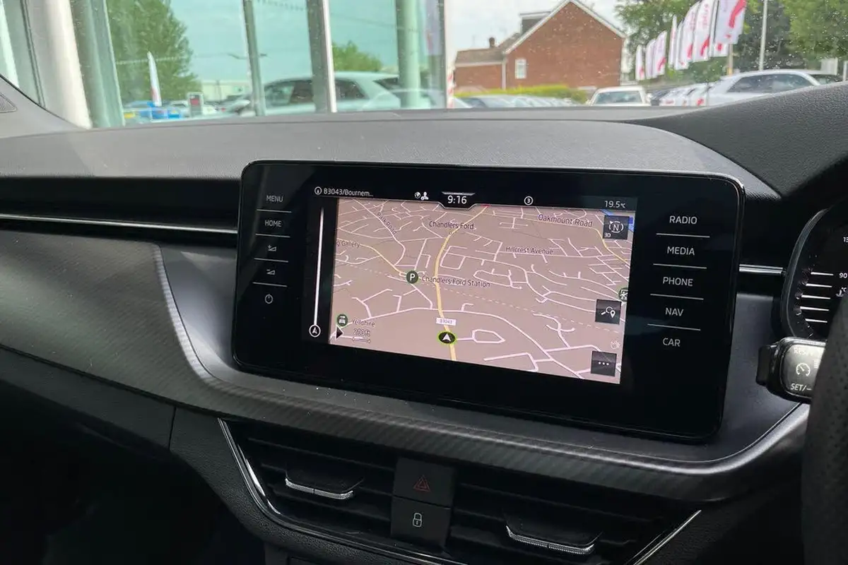 2021-skoda-scala-10-tsi-monte-carlo-dsg-big-35
