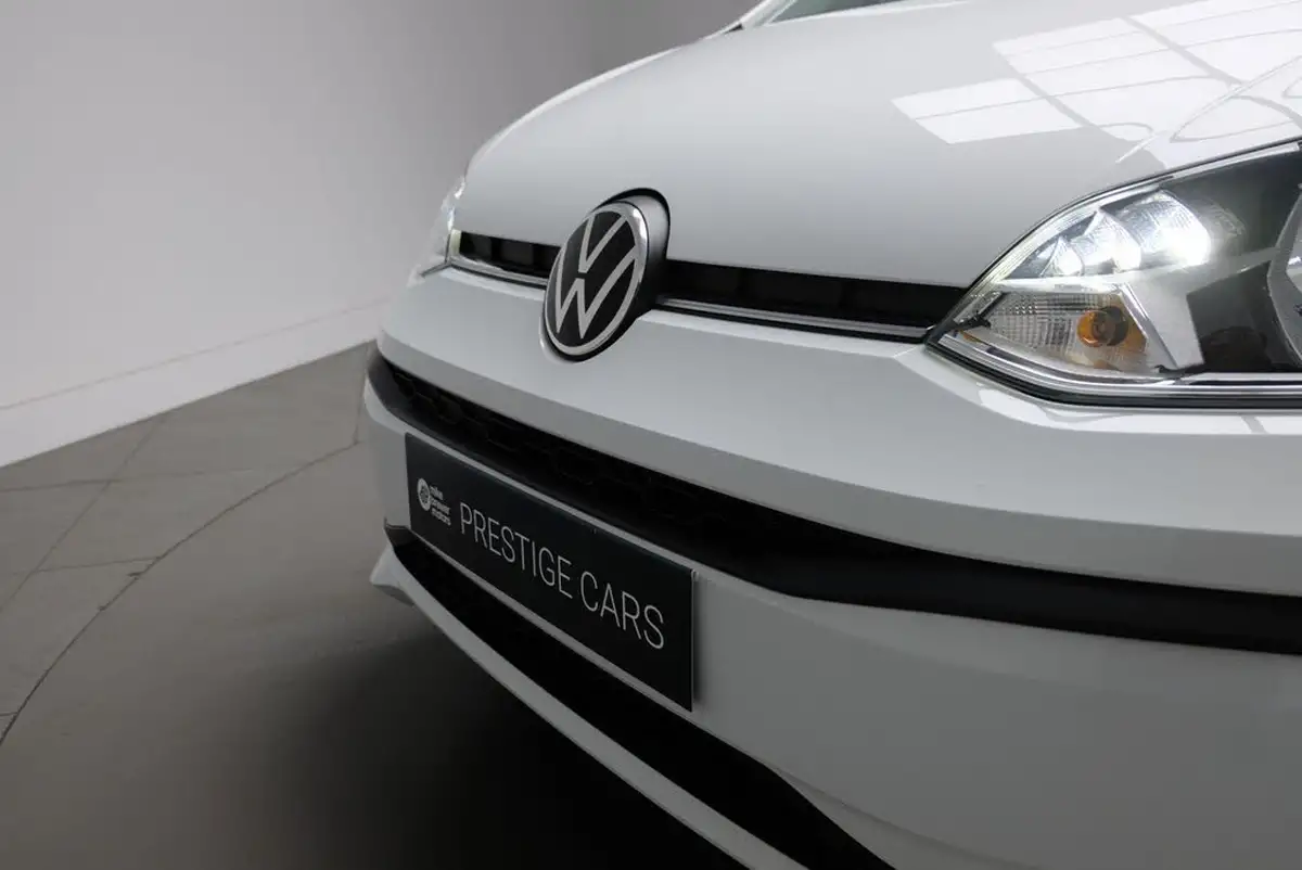 2024-volkswagen-up-10-up-black-edition-big-34