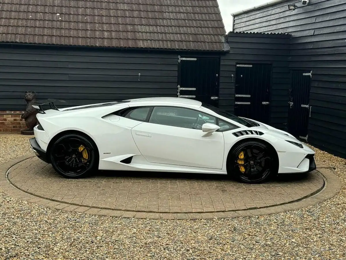 2014-lamborghini-huracan-lp-610-4-big-28