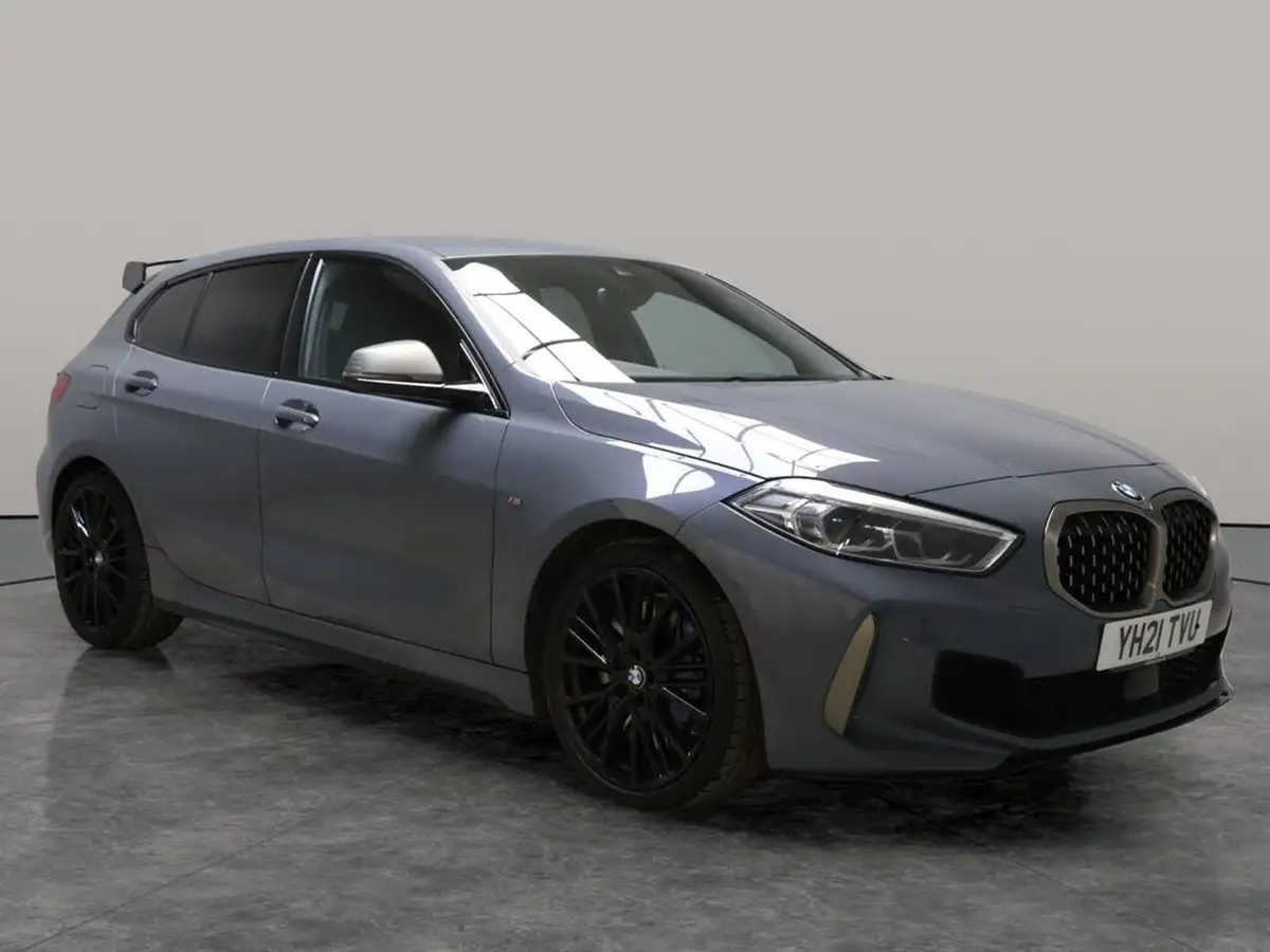 2021-bmw-1-series-20-m135i-xdrive-big-8