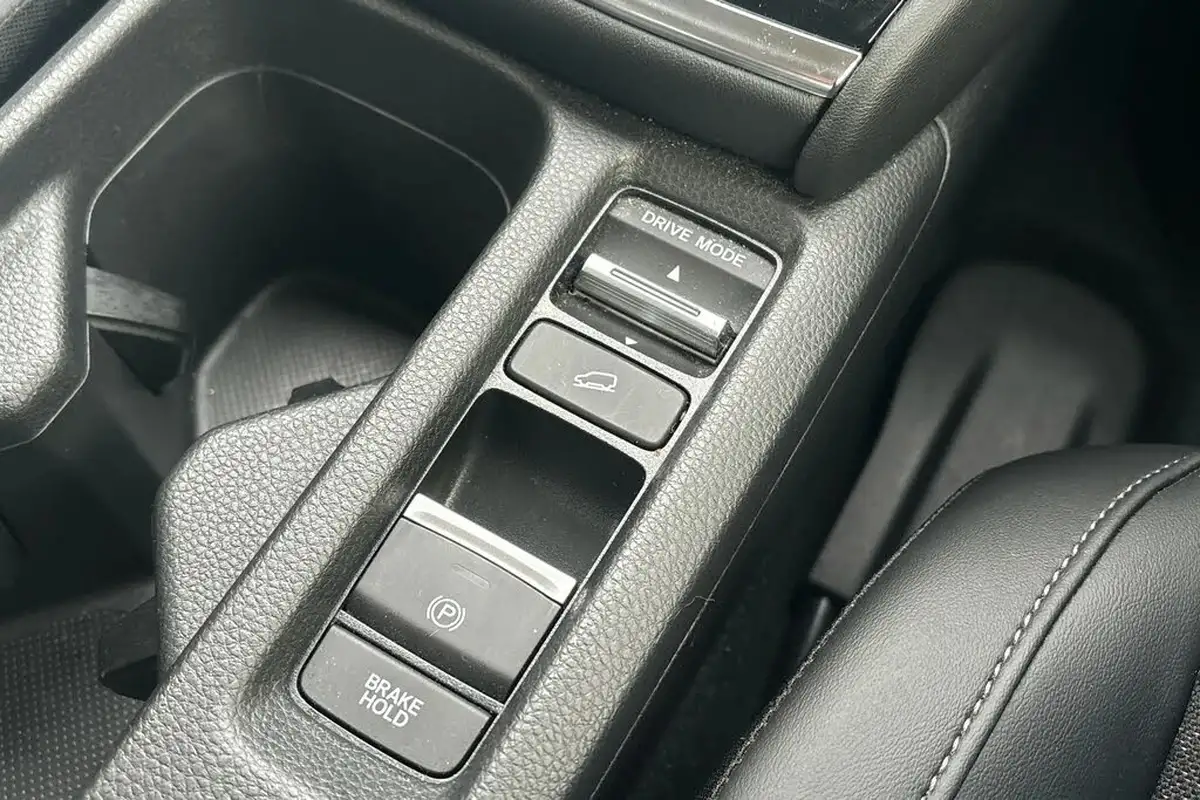 2021-honda-hr-v-15-i-mmd-advance-big-33