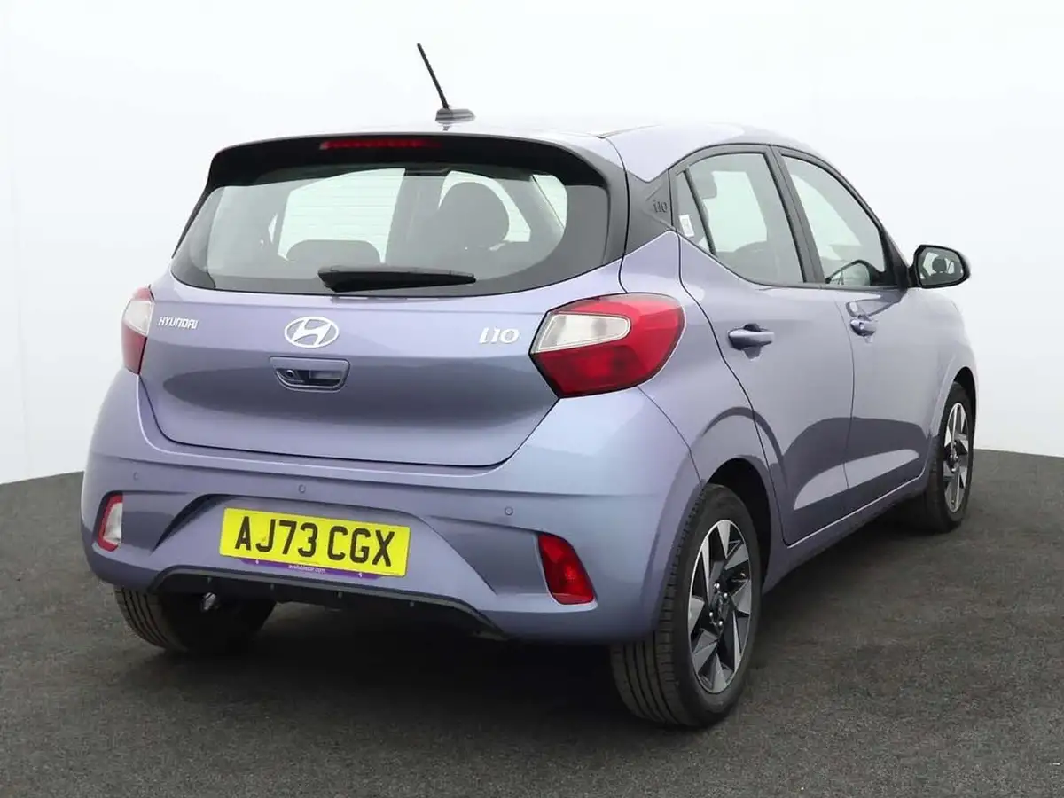 2023-hyundai-i10-10-advance-big-5