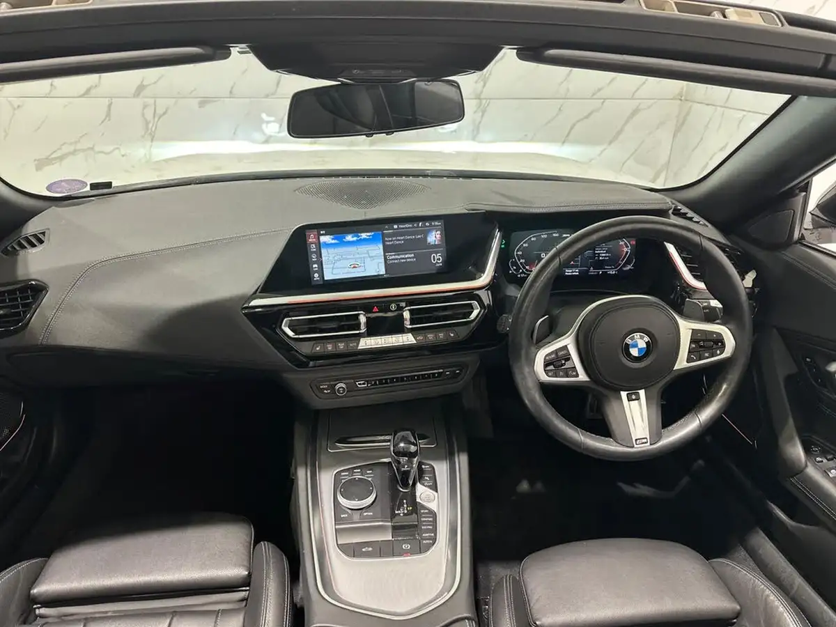 2022-bmw-z4-30-m40i-big-37