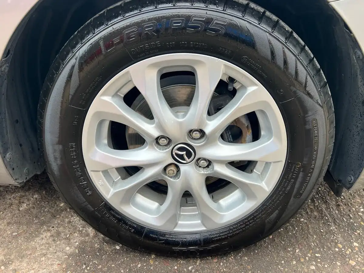 2016-mazda-mazda2-15-se-l-nav-big-56