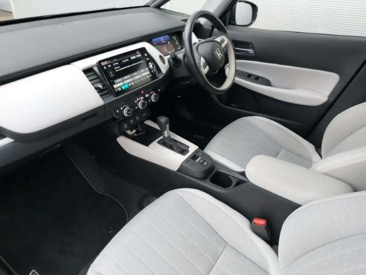 2021-honda-jazz-15-i-mmd-ex-107ps-big-4