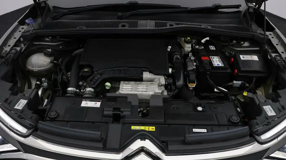 2021-citroen-c4-12-puretech-shine-130ps-big-19