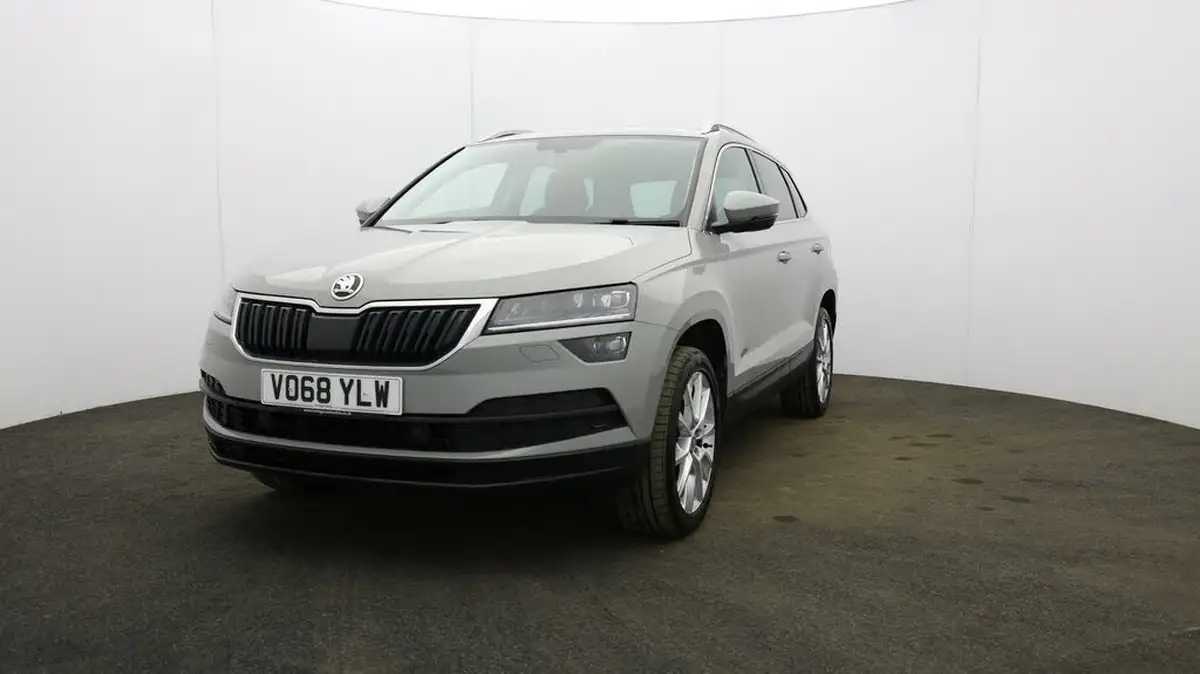 2018-skoda-karoq-15-tsi-se-l-act-dsg-big-32