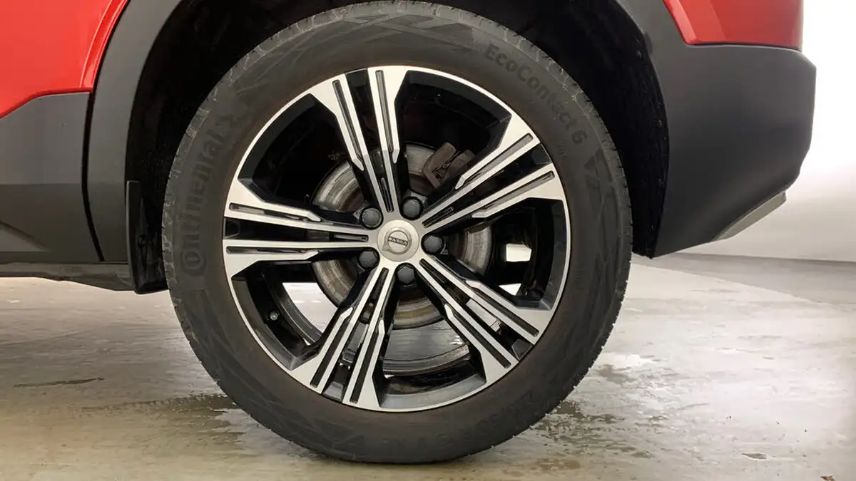 2020-volvo-xc40-20-b4-inscription-pro-big-22