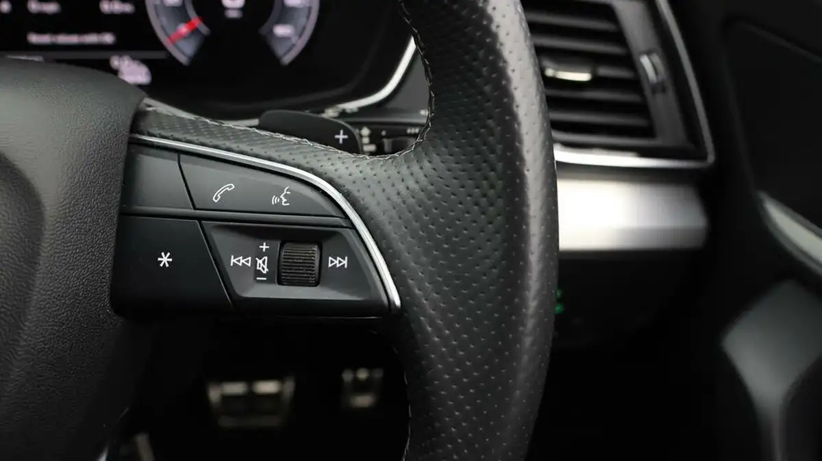 2021-audi-q5-20-40-tdi-s-line-station-wagon-big-21