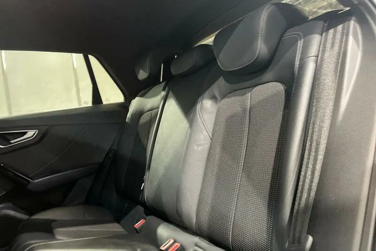 2019-audi-q2-10-30-tfsi-black-edition-big-19