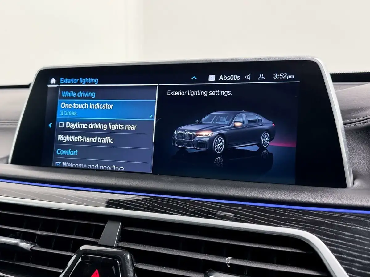 2021-bmw-7-series-30-745e-m-sport-big-45