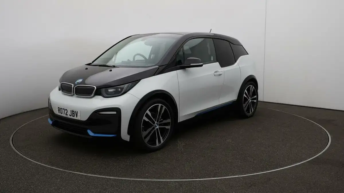 2022-bmw-i3-e-120-ah-s-big-3