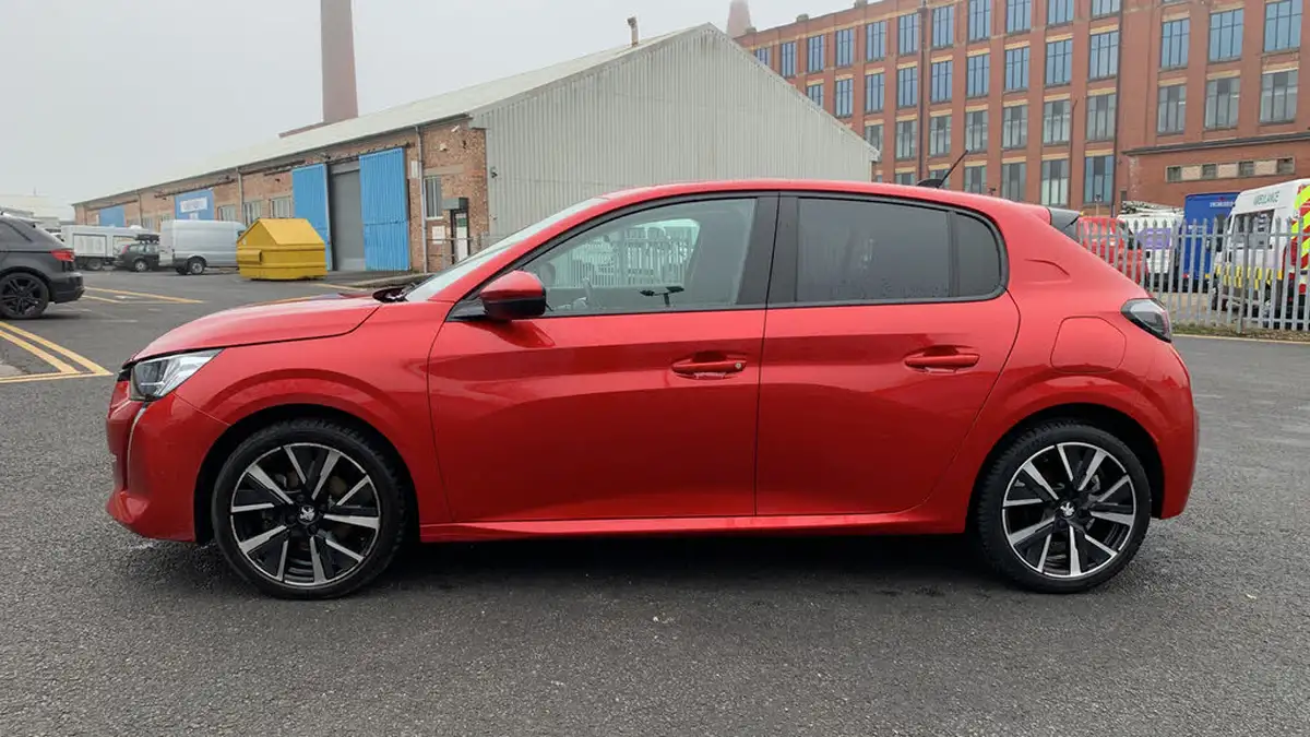 2020-peugeot-208-12-puretech-allure-100bhp-big-5