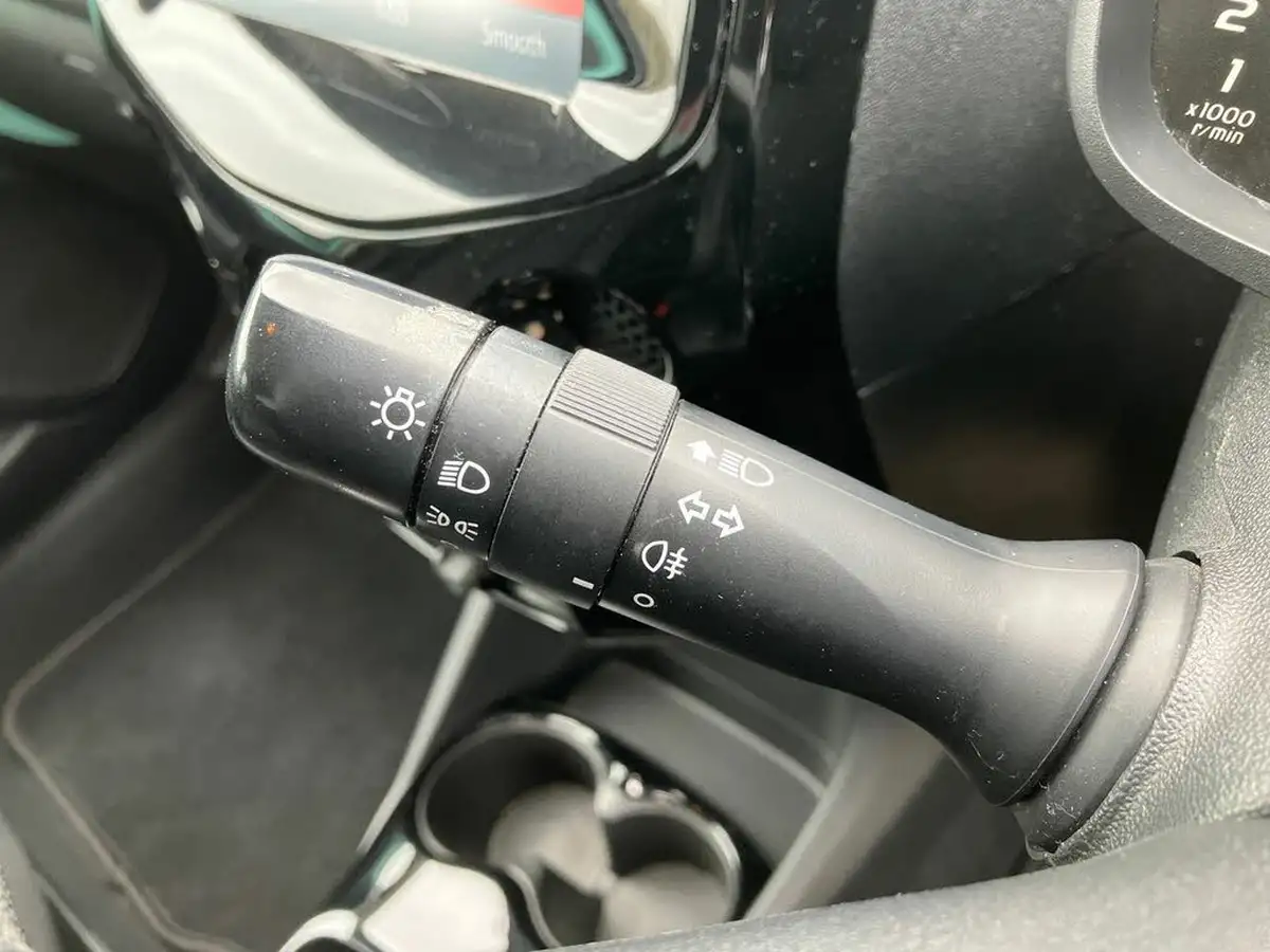 2018-citroen-c1-10-vti-flair-72ps-5d-big-27