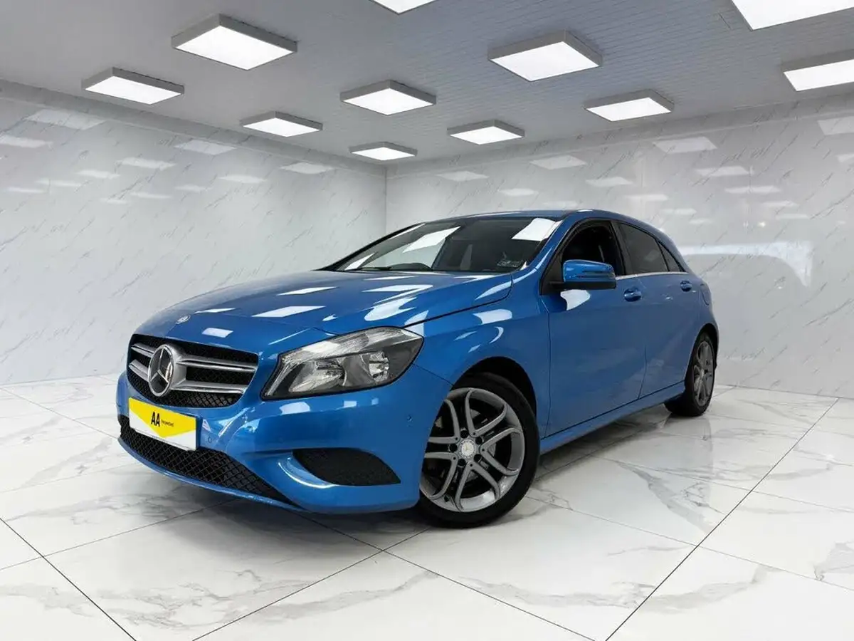2014-mercedes-benz-a-class-16-a180-sport-big-4