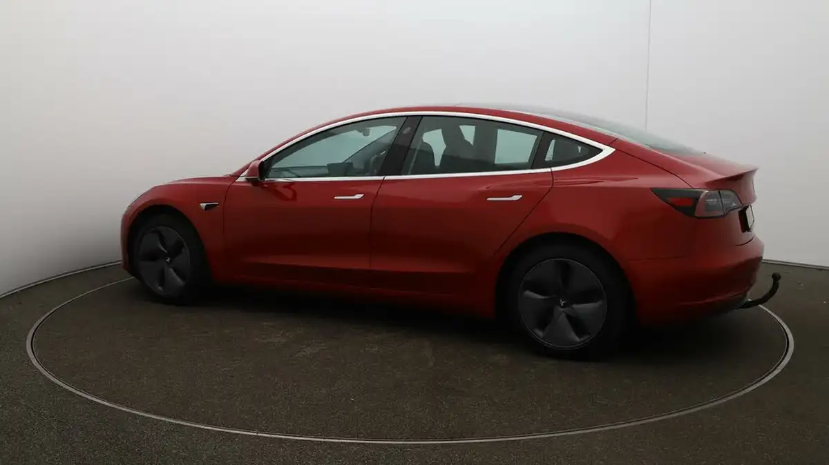 2020-tesla-model-3-e-standard-plus-big-38