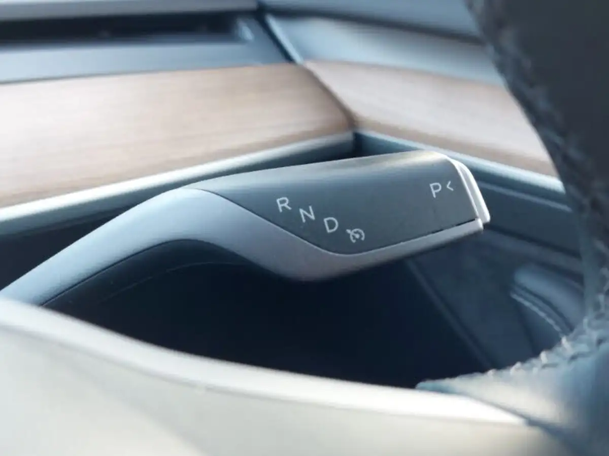 2021-tesla-model-3-e-long-range-awd-big-11