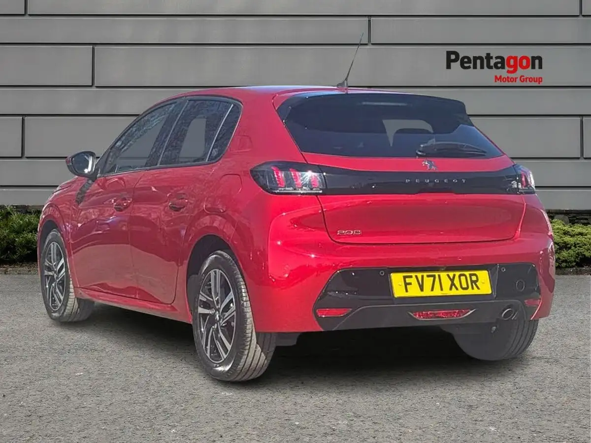 2022-peugeot-208-12-puretech-allure-premium-100bhp-big-1