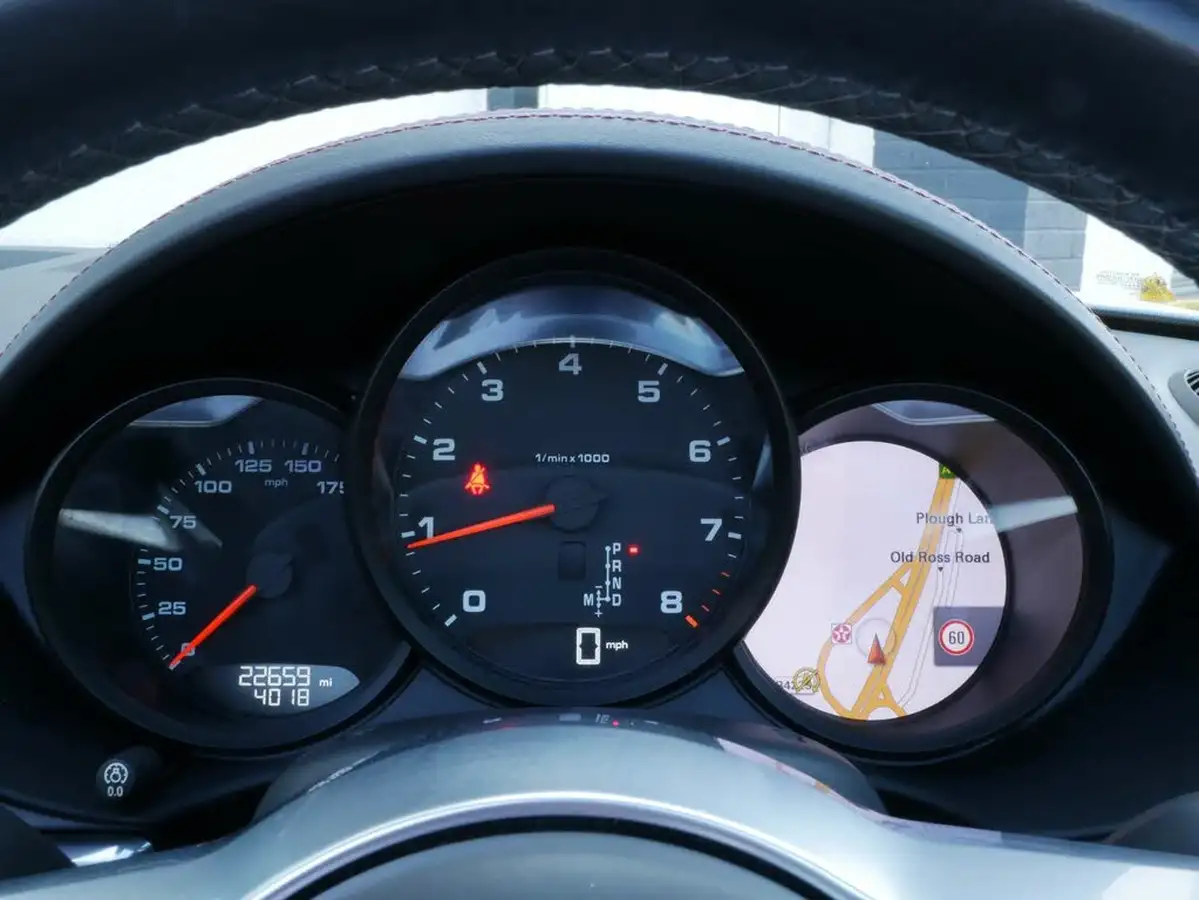 2016-porsche-boxster-718-20-boxster-pdk-big-15