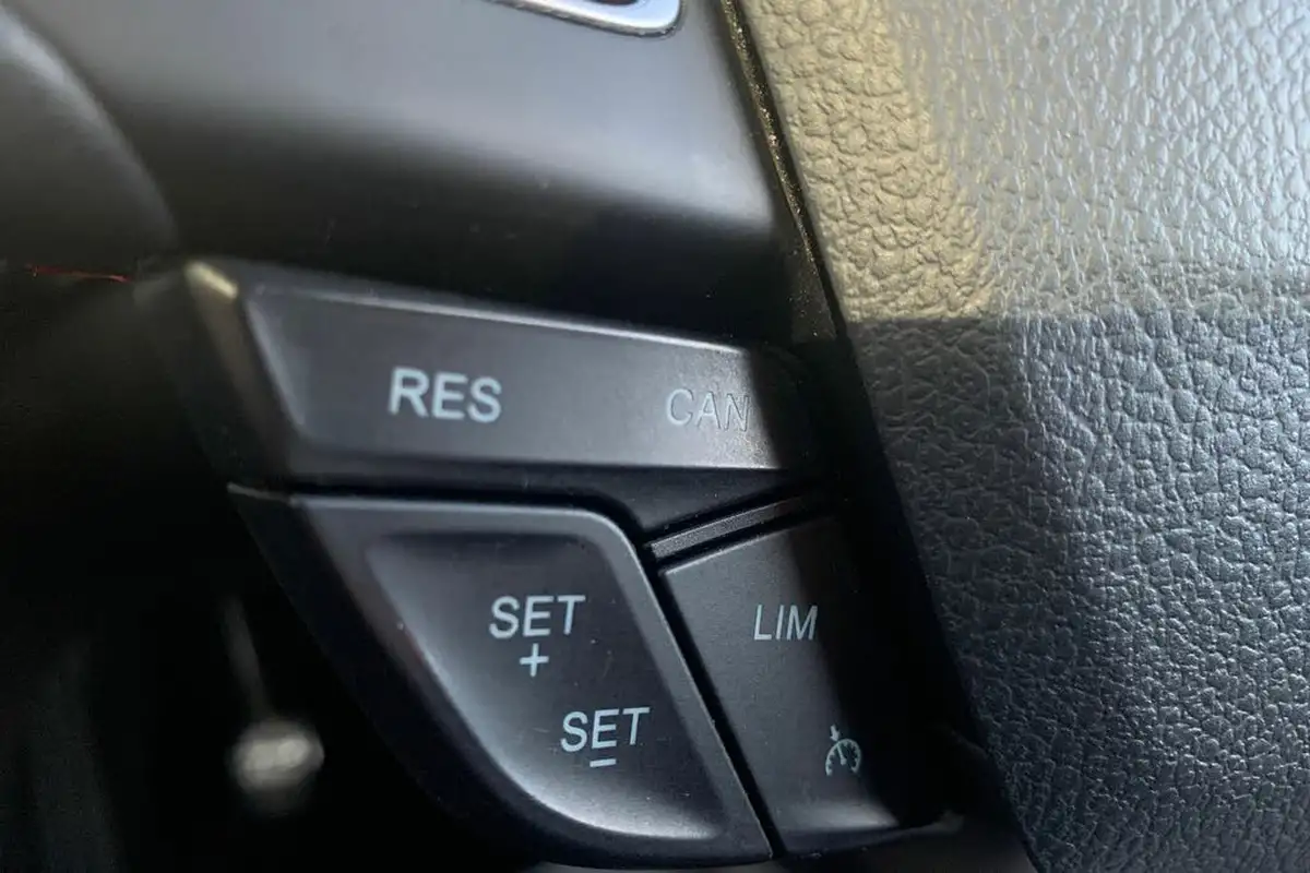 2018-ford-kuga-15tdci-st-line-x-big-29