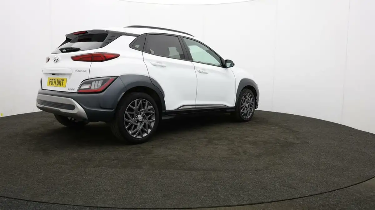 2022-hyundai-kona-16-gdi-premium-big-6