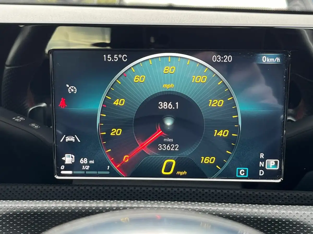 2021-mercedes-benz-a-class-13-a180-amg-line-hatchback-5d-7g-dct-big-20