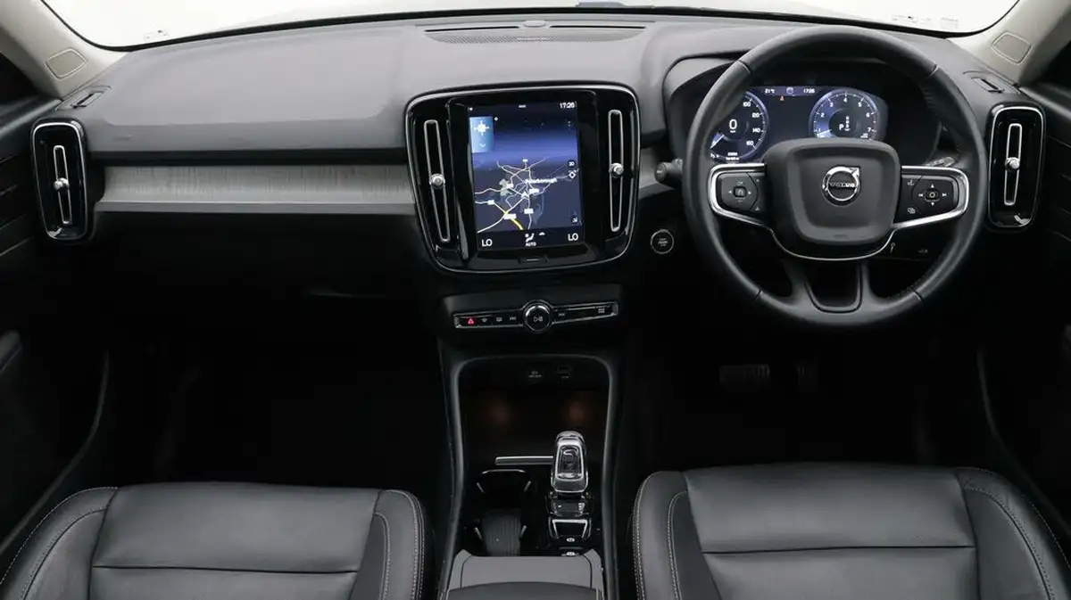 2021-volvo-xc40-20-b4-inscription-197bhp-geartronic-big-13