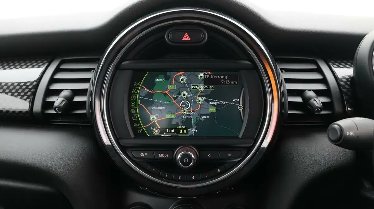 2018-mini-cooper-20-cooper-s-series-ii-ss-hatchback-5d-big-11