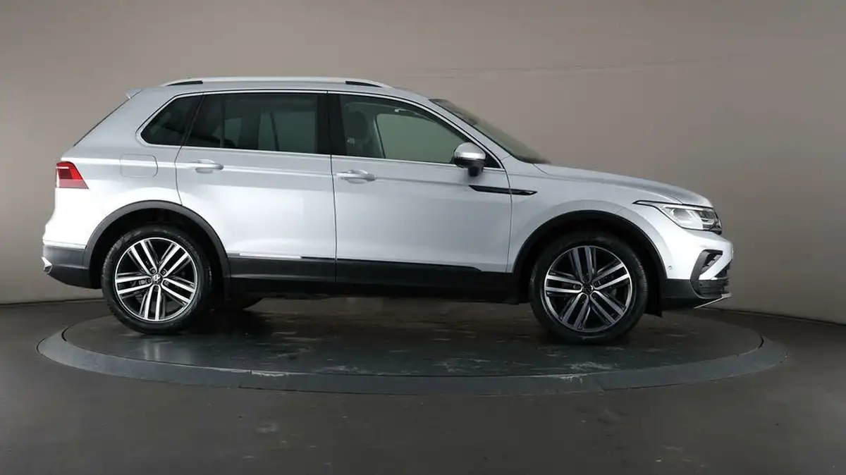 2020-volkswagen-tiguan-15-tsi-elegance-big-8