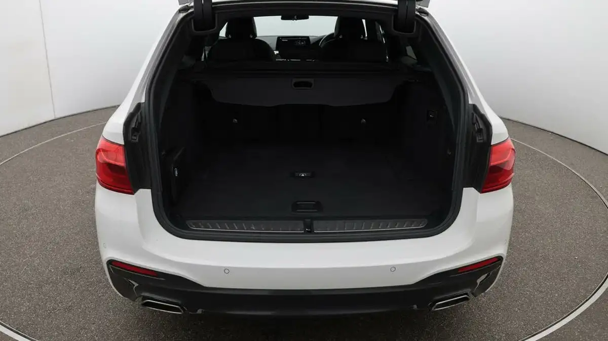 2019-bmw-5-series-20-520i-m-sport-plus-pack-touring-5d-big-17