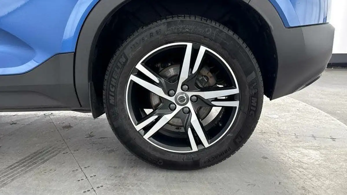 2021-volvo-xc40-20-b4-r-design-197bhp-awd-geartronic-big-30