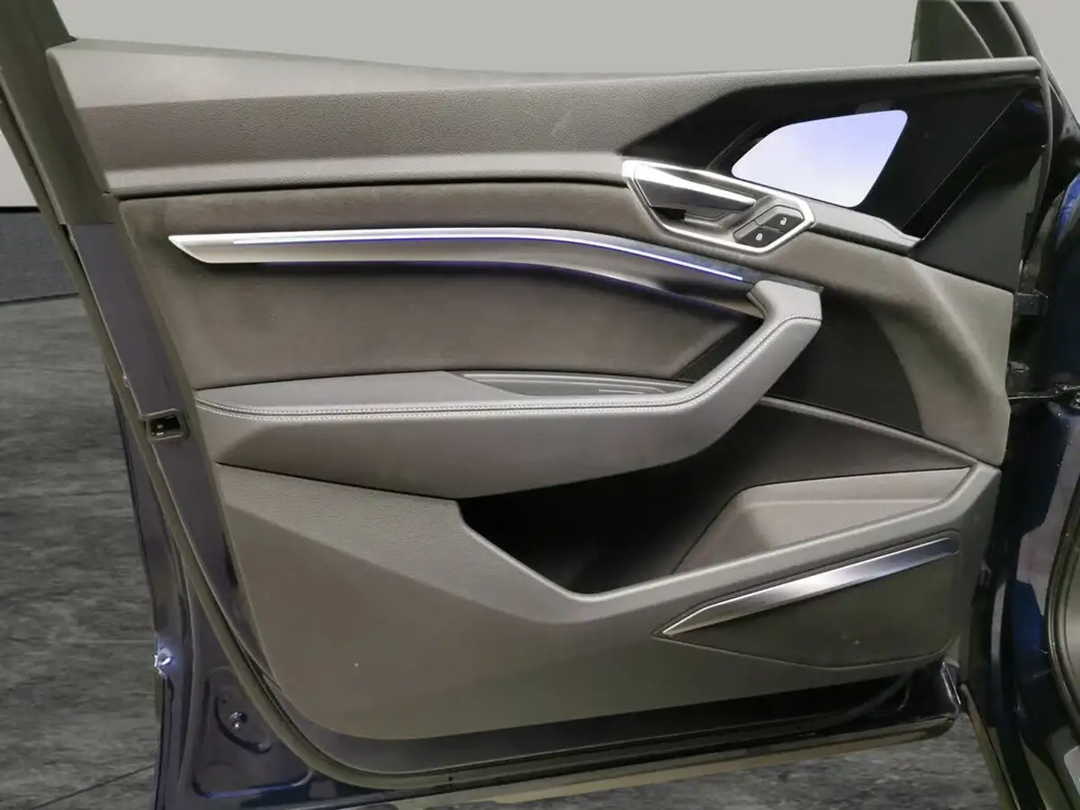 2022-audi-e-tron-e-station-wagon-big-24