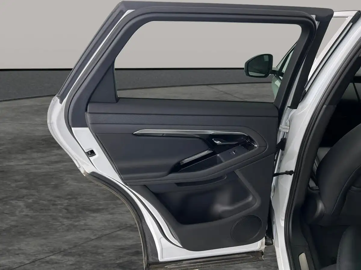 2021-land-rover-range-rover-evoque-15-p300e-r-dynamic-s-big-21