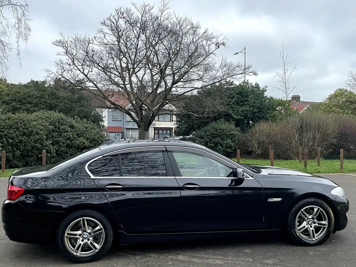 2011-bmw-5-series-big-10