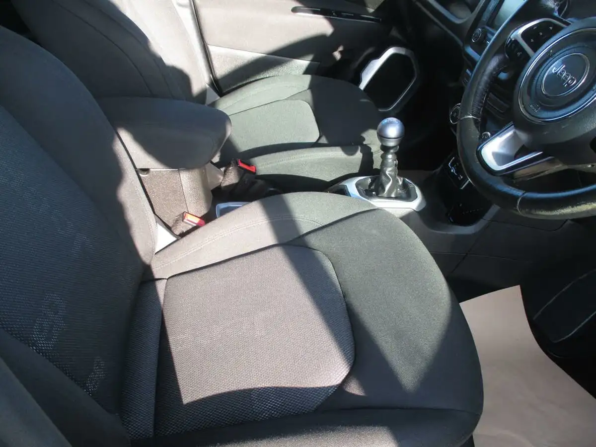 2017-jeep-renegade-14-multiair-ii-longitude-big-21