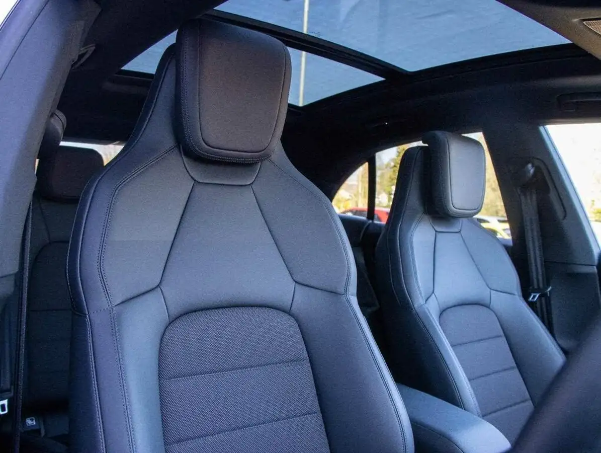 2025-porsche-macan-e-electric-big-7