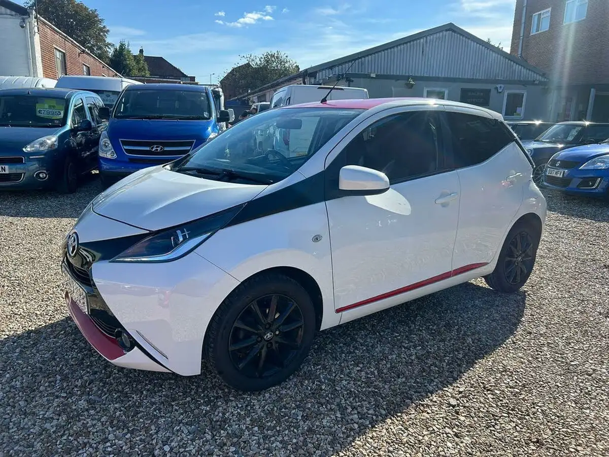 2017-toyota-aygo-10-vvt-i-x-press-71bhp-big-4